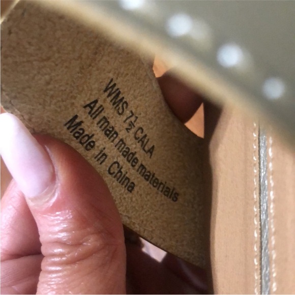 New Direction Sandals in Gold - Picture 2 of 2